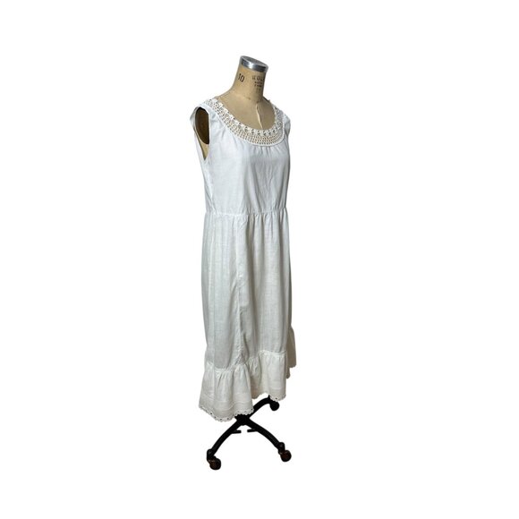 Antique white cotton dress or chemise with crocheted flower yoke Size M - Picture 2 of 8
